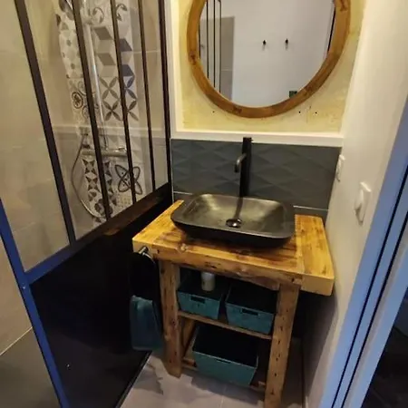 بيت للعطل Grande Maison Au Calme Saint-André-de-Cubzac