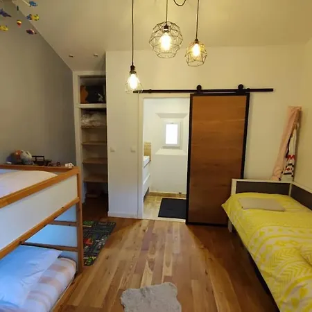 Grande Maison Au Calme بيت للعطل *