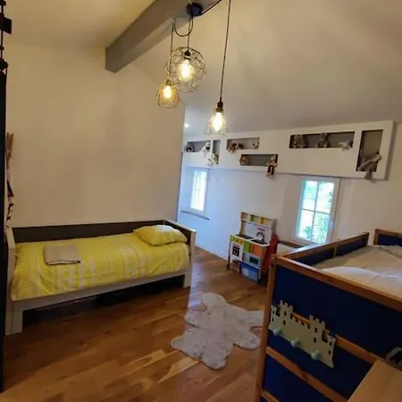 Grande Maison Au Calme