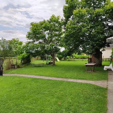 بيت للعطل Grande Maison Au Calme Saint-André-de-Cubzac